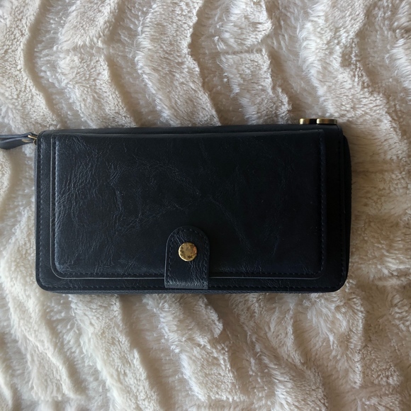 Ultimate Wristlet Phone Case in Navy Blue - Picture 3 of 6